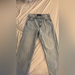 Aeropostale 90’s baggy jeans light wash, size 0